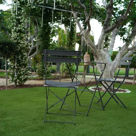 Oasis By The Sea - Cyprus 펜션 *