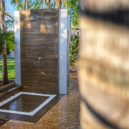 Oasis By The Sea - Cyprus Дом отдыха *