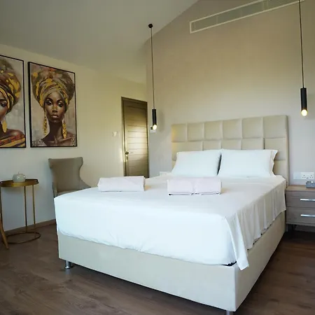 Oasis By The Sea - Cyprus Feriehus Larnaca